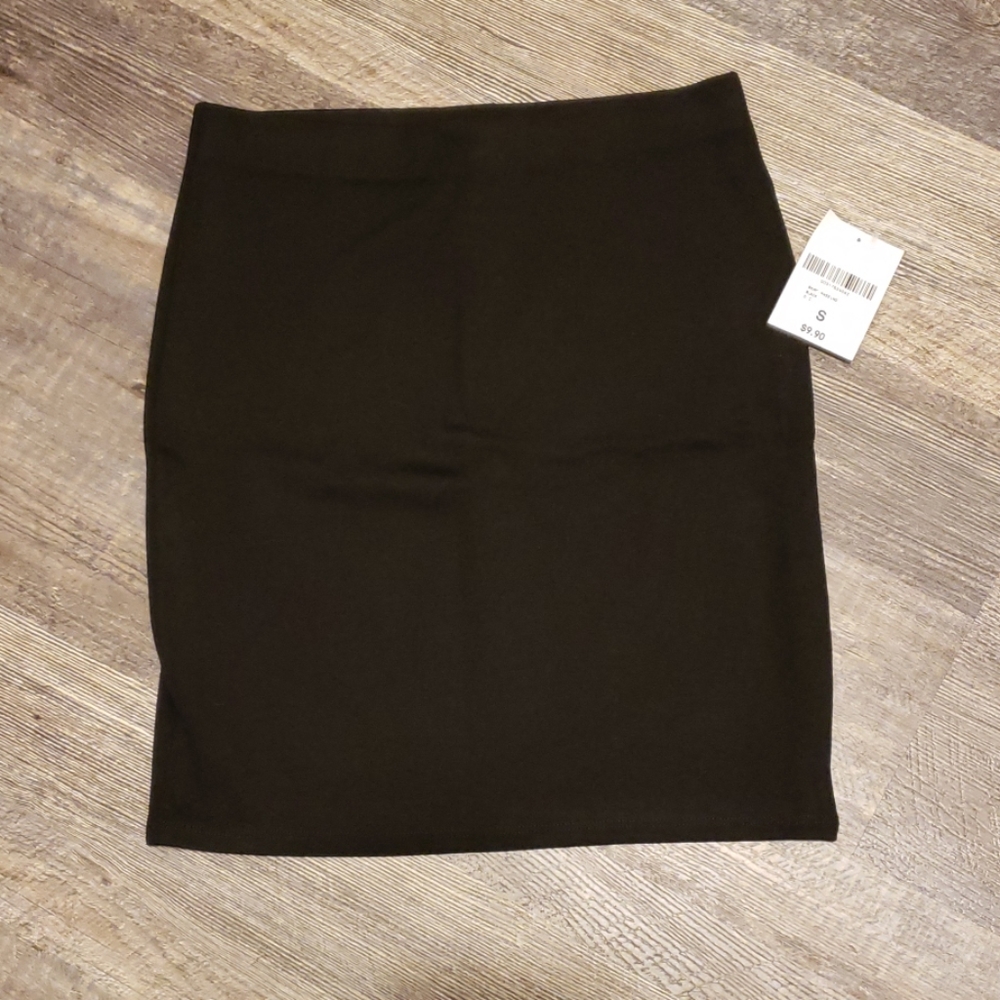 Black mini skirt